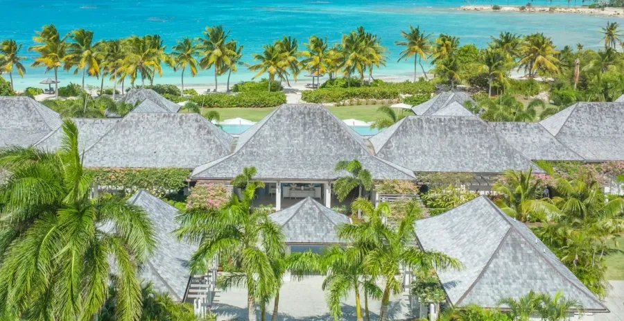 Lost Puffin – 7BR Beachfront Estate, Jumby Bay